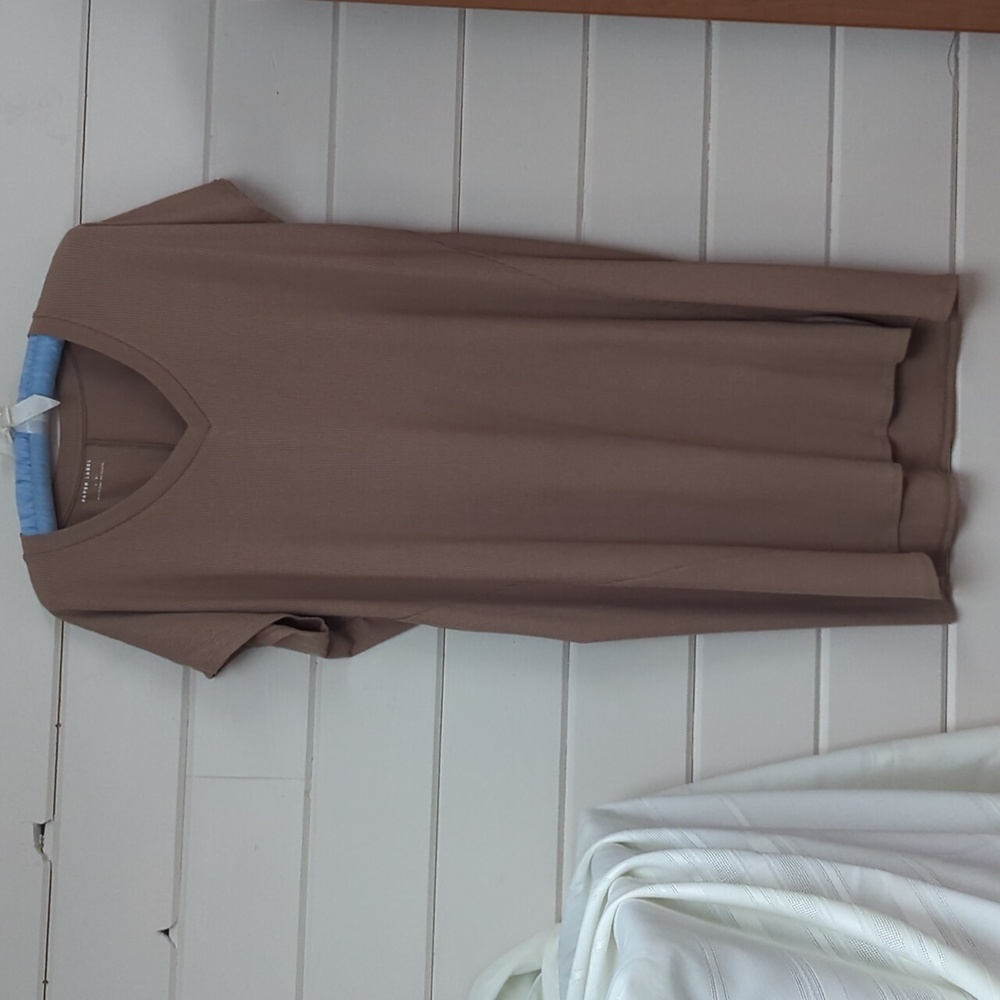 Paper label t-shirt dress